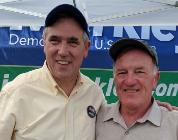 Oregon-Columbia Chapter Meets Sen. Merkley